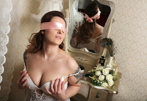 light-bright-boudoir-photography