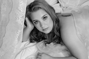 curvy-boudoir-photographer