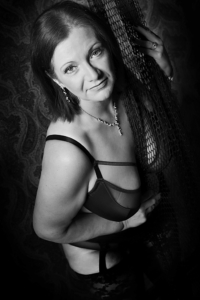 curvy-boudoir-photographer
