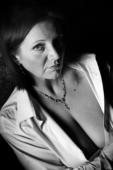 curvy-boudoir-photographer