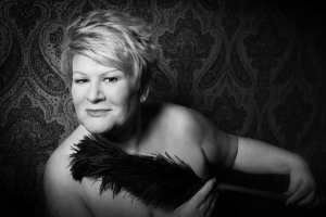 plus-size-boudoir-photographer