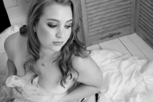 plus-size-boudoir-photographer